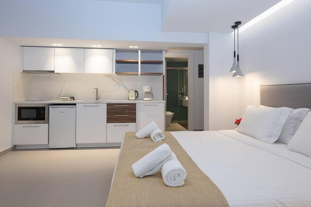 Iris Luxury Apartment At The Heraklion Center Ngoại thất bức ảnh